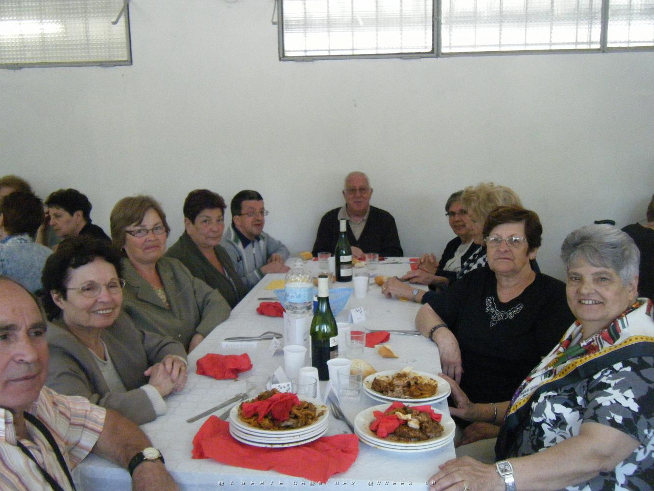 NIMES 2011 17 AVRIL LA FEDERATION DES RAPATRIES DE ST PRIEST A SANTA CRUZ    (61).jpg